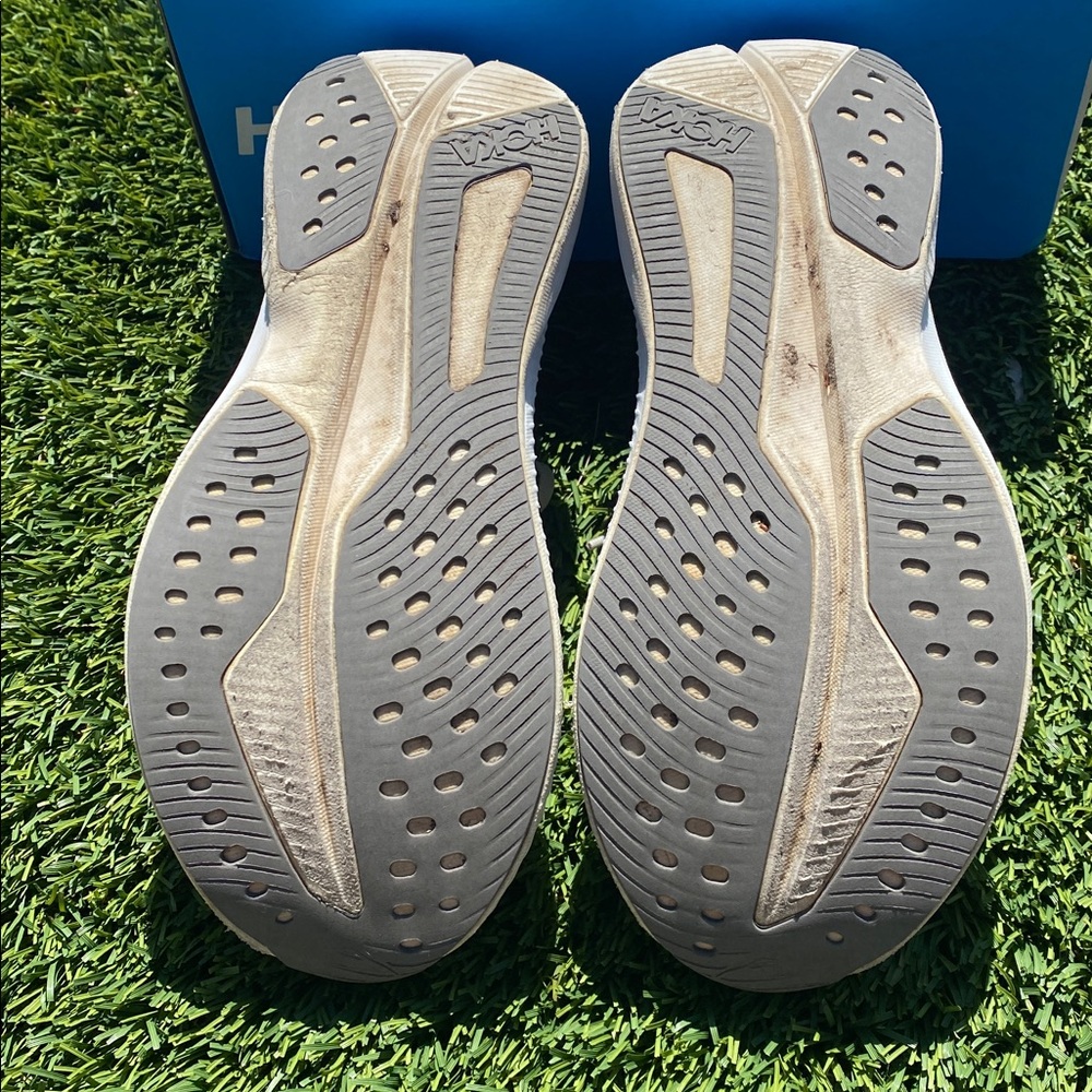 Hoka Mach 6 Running Shoes women’s 8.5 wide Eggnog color - Picture 3 of 7